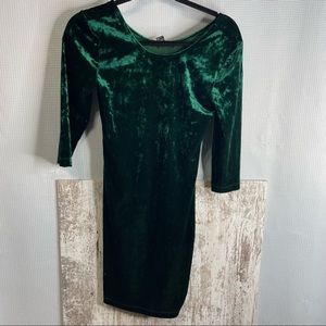 Forever 21 Velvet Green 3/4 Sleeve Dress Size Medium
